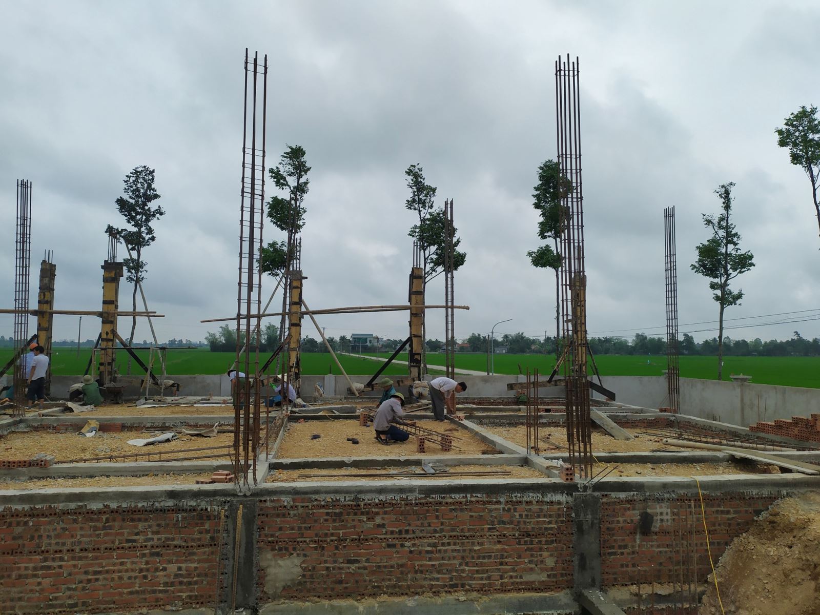 Thi công giác móng cho dự án biệt thự tân cổ điển anh Phương - Thanh Hóa