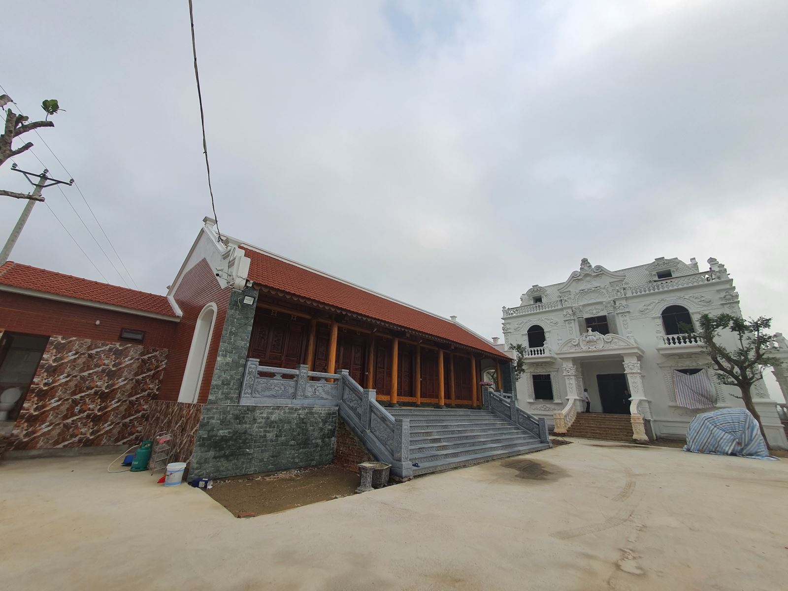 Hình ảnh thực tế phần thô của căn biệt thự