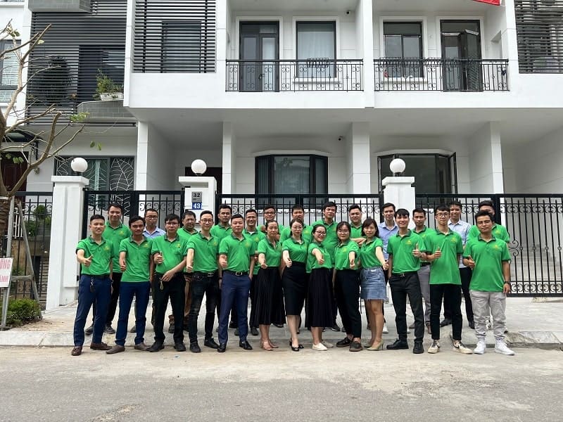 Nhân sự