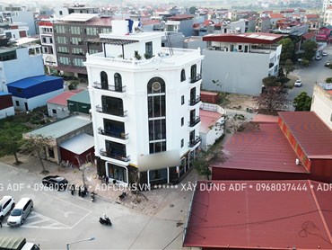 Thi Công Nhà Ở Kết Hợp Kinh Doanh Lô Góc 5 Tầng 1 Tum Tân Cổ Điển